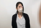 スレンダー人妻の胸チラ/胸元から覗く美乳は乳首まで丸見えでした【パンチラ】