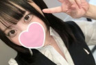 期間限定価格【無】色白美肌のみくりちゃんとお楽しみデート。着せたままバックで中出しとベッドでハメ撮り中出しの二本立て。特典動画あり