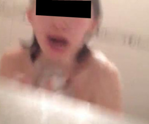 【バレ・悲鳴】一人暮らしJDの入浴○撮　バレて叫ばれました
