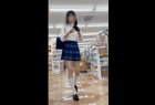 【パン撮記13】極小Tバックでパイパンおま○こ食い込んじゃう!ぷにぷにマン肉がっつり接写!